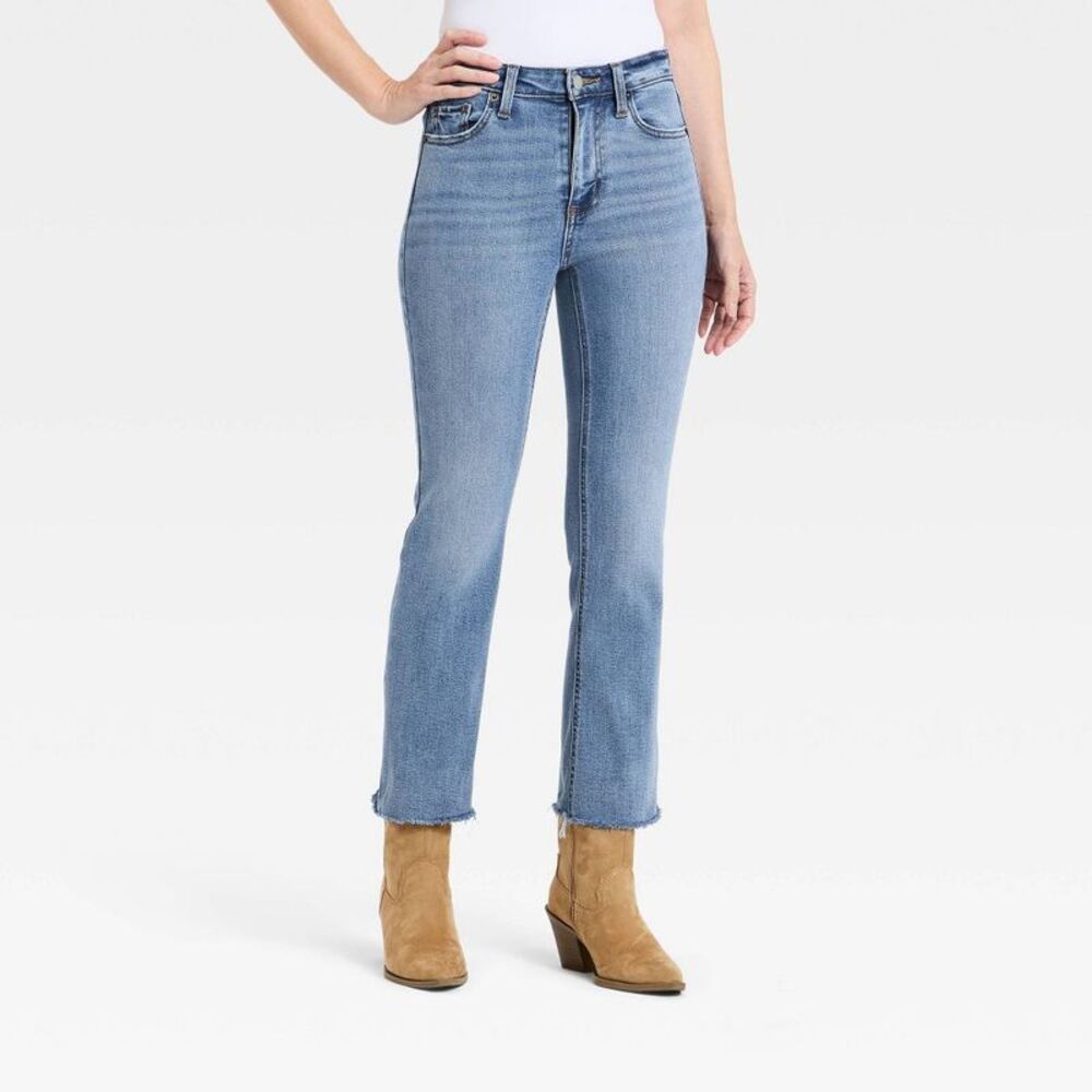 Women's High-Rise Kick Flare Jeans - Universal Thread Medium Wash 4 Short